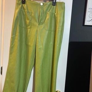 Stylish Green Women's Pants